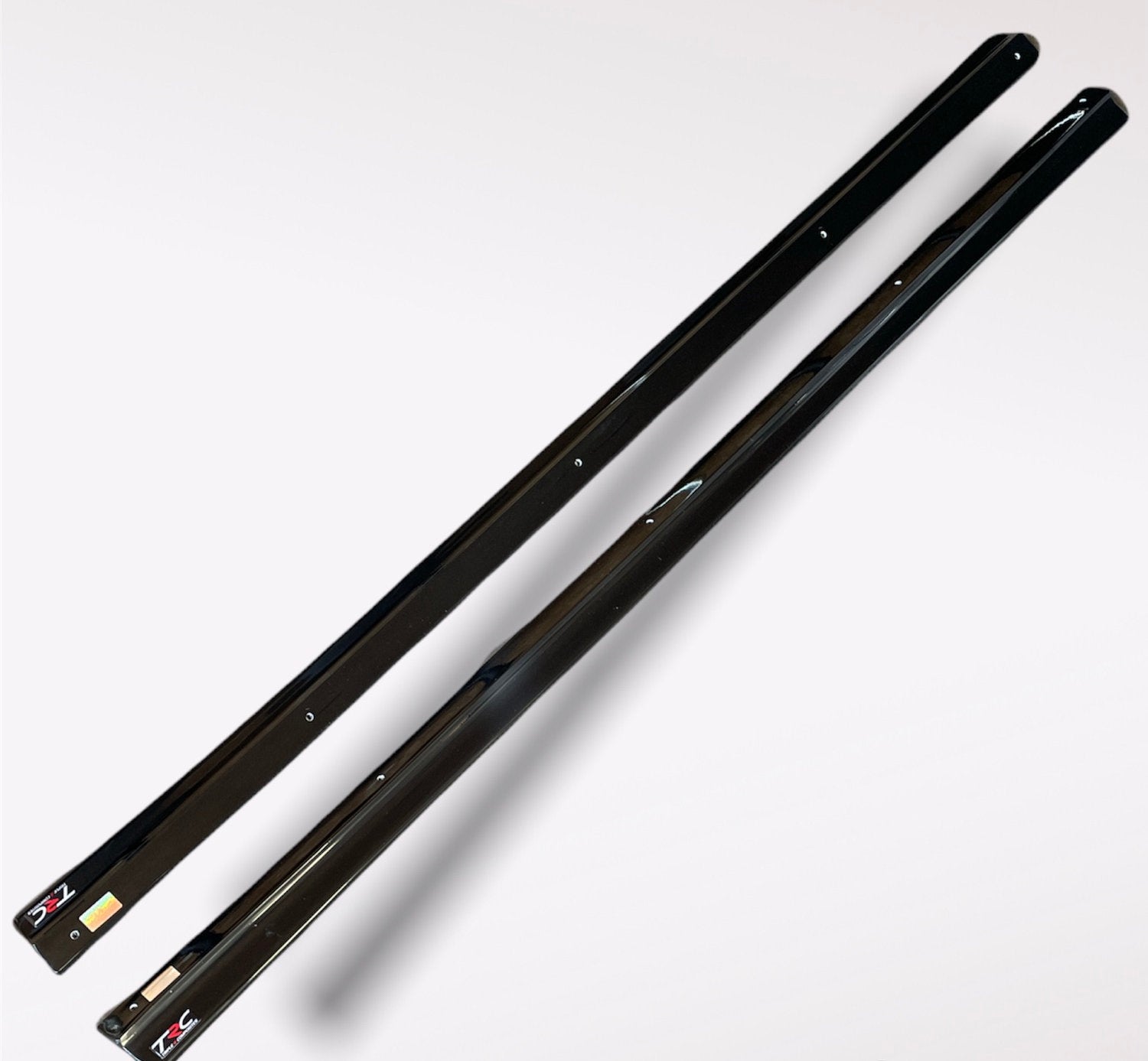 Volkswagen Golf MK5 R32 - Side Skirt Splitters β Triple R Composites Ltd