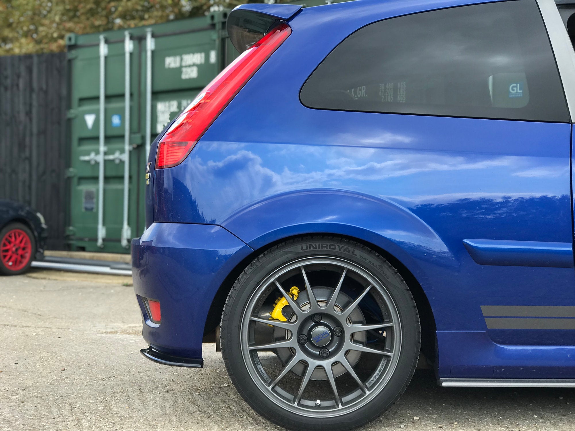 Mk6 Fiesta Rear Ford Fiesta MK6 Zetec S - Rear Spats – Triple R Composites Ltd