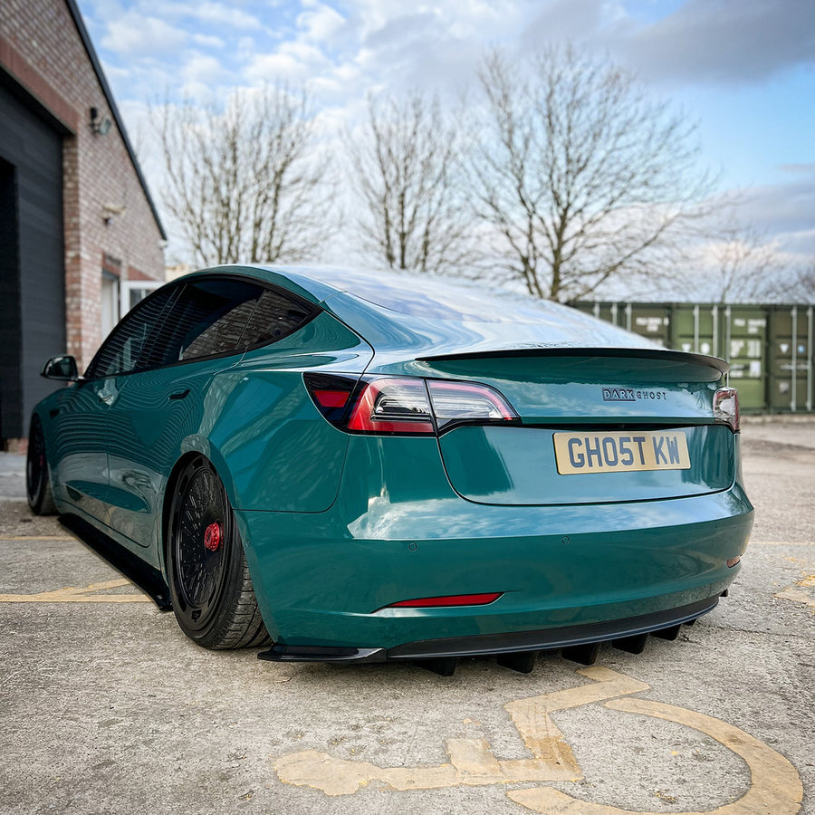 Tesla Model 3 - Rear Finned Diffuser Panel