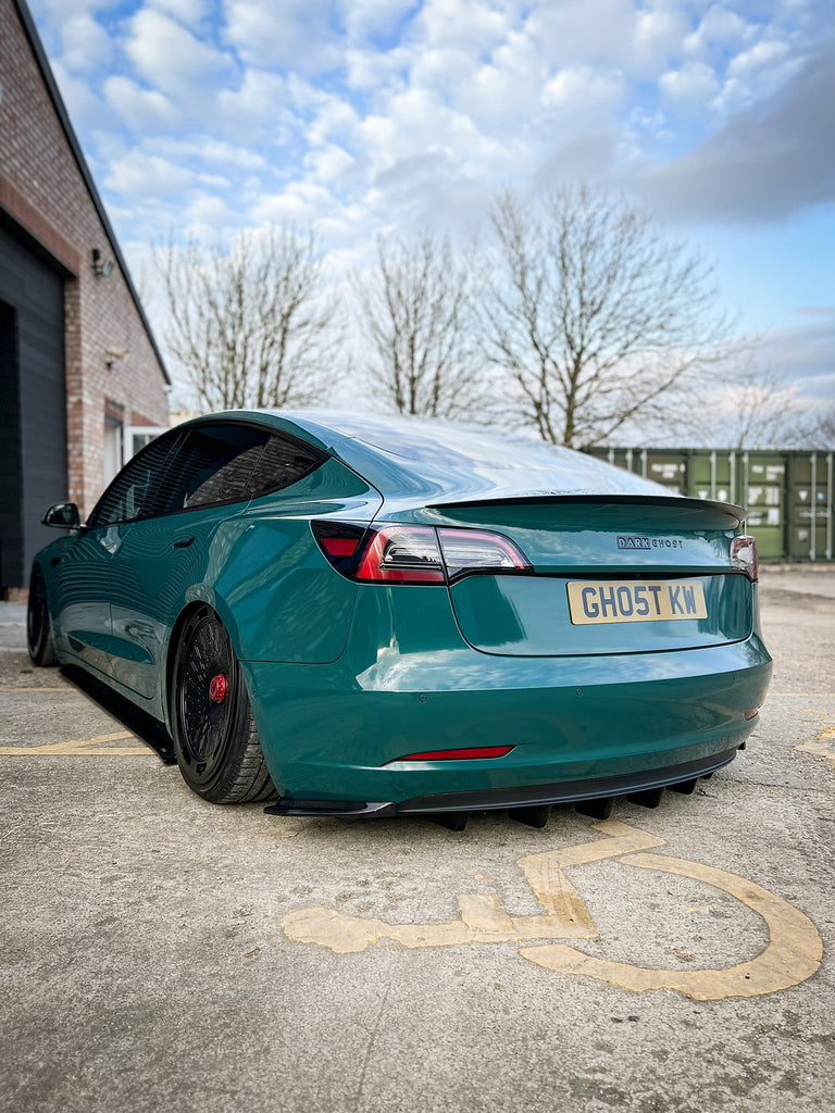 Tesla Model 3 - Rear Finned Diffuser Panel – Triple R Composites Ltd