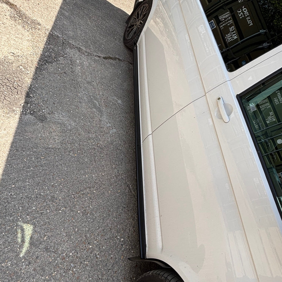 Volkswagen Transporter T6 Sportline Long Wheelbase - Side Skirt Splitters